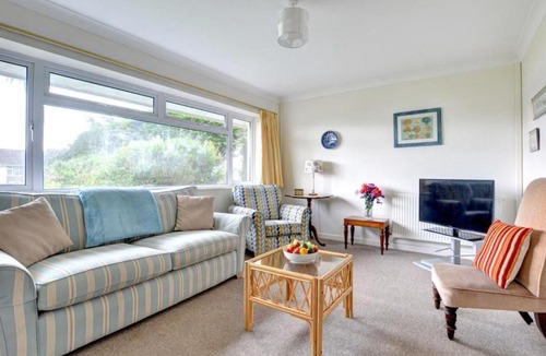 Constantine Bay House | Holiday Home Crescent by Interhome