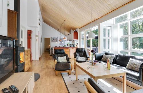 Hasle House | Holiday Home Dafne - 600m from the sea by Interhome
