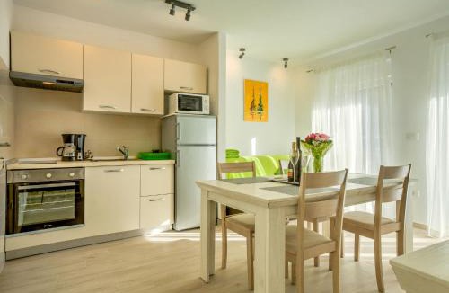 Novigrad House | Holiday Home Dario by Interhome
