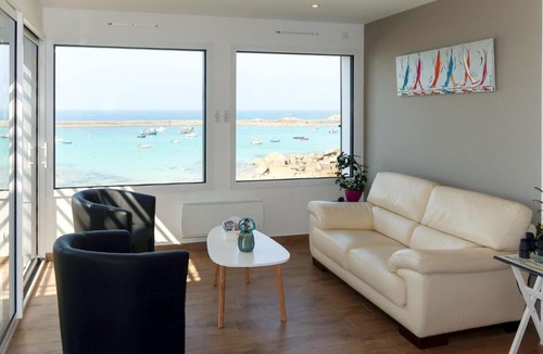 Plouescat House | Holiday Home De la Digue - PLC255