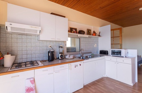 Camelas House | Holiday Home 'Dels Ocells' with Sea View, Shared Pool and Wi-Fi