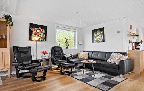 Diernæs Strandby House | Holiday Home Diernæs Strandby L-675