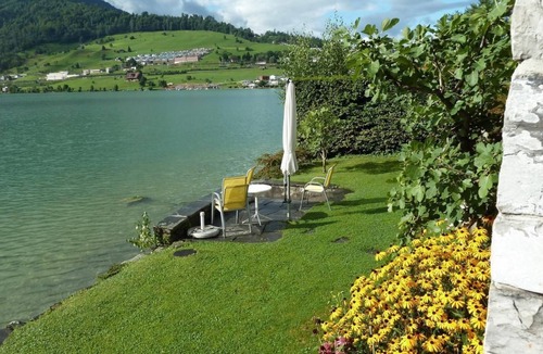 Immensee House | Holiday home directly on Lake Zug