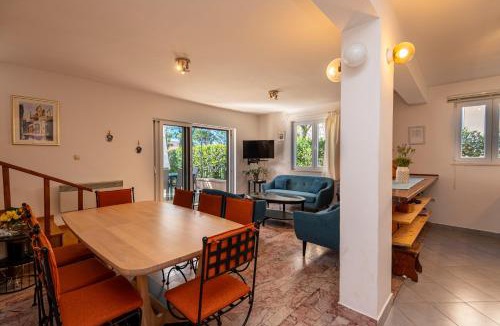 Jadrija Villa | Holiday Home Dolphin