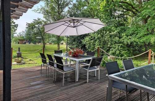 Thiviers House | Holiday Home “Domaine De La Sablière” with Private Pool, Wi-Fi, and Air Conditioning