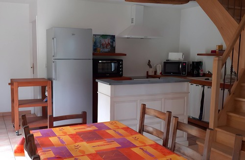 Cadeillan House | Holiday Home "Domaine De Bellerose" with Private Pool