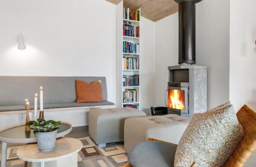 Øer Strand House | Holiday Home Donka - 25m from the sea by Interhome