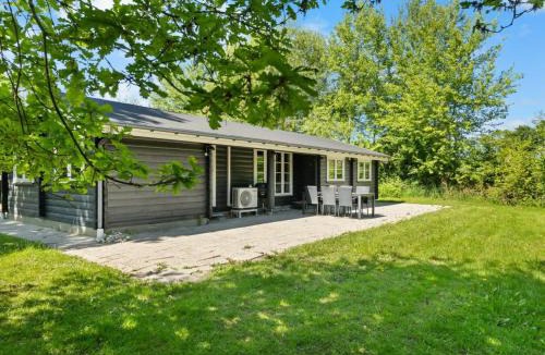 Hov House | Holiday Home Doris - 150m from the sea by Interhome