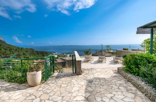 Makarska House | Holiday Home Drago by Interhome