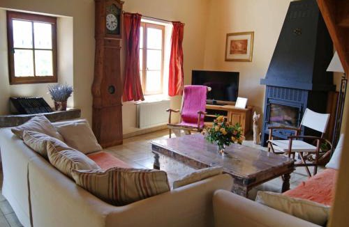 Besignan House | Holiday Home Du Brun by Interhome