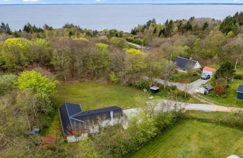 Lihme House | Holiday Home Dwerg - 300m to the fjord by Interhome