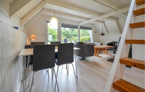 Egsmark Strand House | Holiday Home Ebeltoft - 05