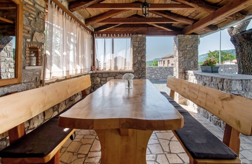 Grabri House | Holiday Home Eda - Three Bedroom Holiday Home with Pool