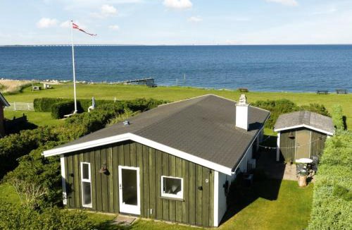 Frørup House | Holiday Home Edla - 35m from the sea by Interhome