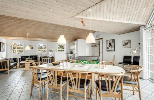 Klegod Strand House | Holiday Home Edlef - 800m from the sea by Interhome