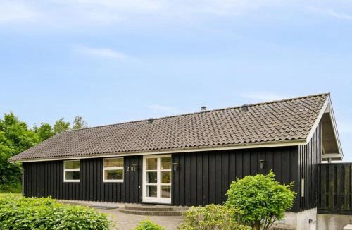 Handrup Strand House | Holiday Home Edo - 250m from the sea by Interhome