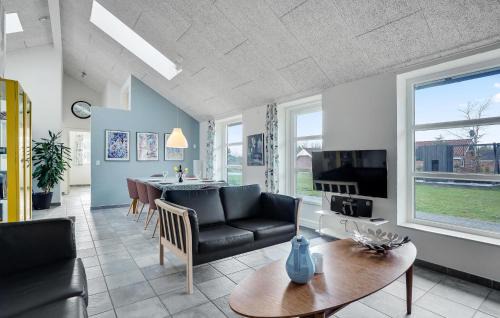 Jegum House | Holiday Home Egelunden Oksbøl Ii