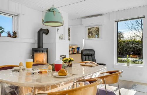 Strandby House | Holiday Home Ehm - 600m from the sea by Interhome