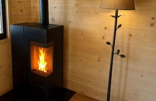 Mase House | Holiday Home Ein authentischer Aufenthalt im Herzen des Val d'Hérens by Interhome