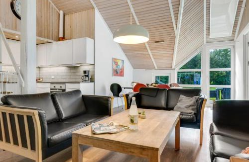 Amtoft House | Holiday Home Eisa - 300m to the fjord by Interhome