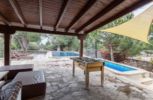 El Berrueco House | Holiday Home 'El Berrueco' with Mountain View, Private Pool and Wi-Fi