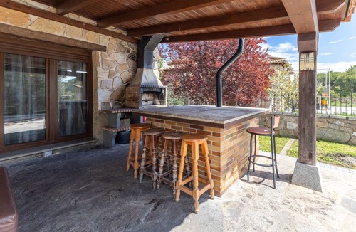 El Berrueco House | Holiday Home 'El Berrueco' with Mountain View, Private Pool and Wi-Fi
