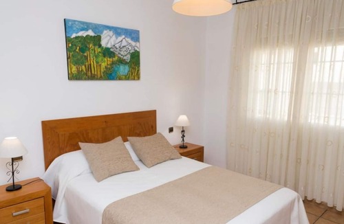 Nieva House | Holiday Home 'El Nogal De Nieva' with Private Pool, Private Terrace and Wi-Fi
