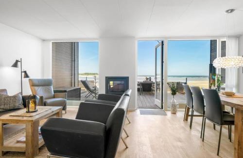Oster Hurup House | Holiday Home Eleanore - 25m from the sea by Interhome