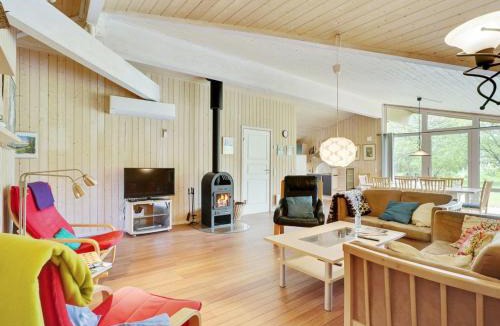 Torup Strand House | Holiday Home Els - 900m from the sea by Interhome
