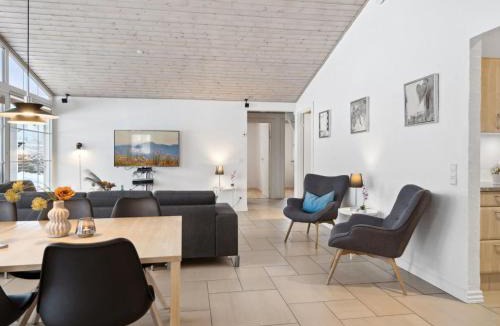 Hvorup Klit House | Holiday Home Erene - 850m from the sea by Interhome