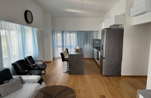 Sibenik House | Holiday Home Eros (Šibenik)