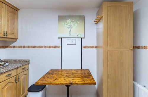 Ortigosa del Monte House | Holiday Home 'De Los Abuelos' with Mountain Views, Private Terrace and Wi-Fi