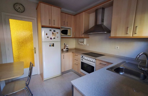 Sant Hilari Sacalm House | Holiday Home 'Cal Castro' with Private Terrace, Private Garden and Wi-Fi