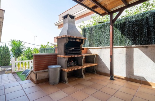 Segur de Calafell House | Holiday Home "Villa Sabela" with Sea View, Shared Pool & Wi-Fi