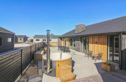 Lokken House | Holiday Home Esme - 400m from the sea by Interhome