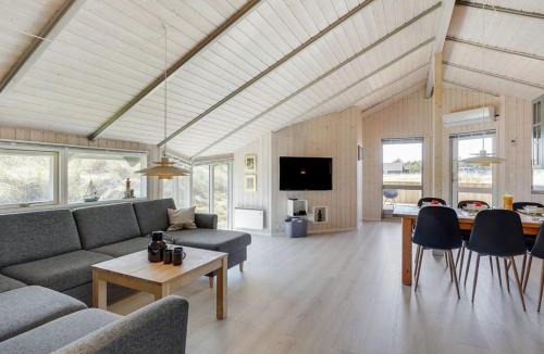 Haurvig House | Holiday Home Estella - 500m to the fjord by Interhome