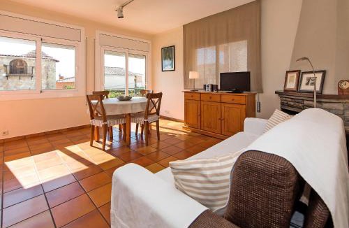 Pineda de Mar House | Holiday Home Estiu by Interhome