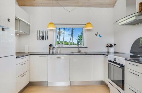 Haslevgarde House | Holiday Home Eve - 700m from the sea by Interhome