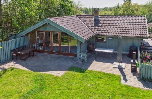 Frolunde House | Holiday Home Eyer - 20m from the sea by Interhome