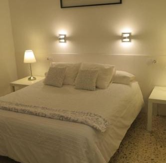L'Eliana House | Holiday Home Ferienvilla El Oasis by Interhome