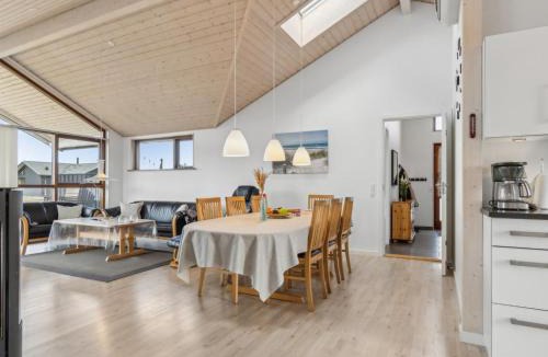 Hirtshals House | Holiday Home Finna - 1km from the sea by Interhome