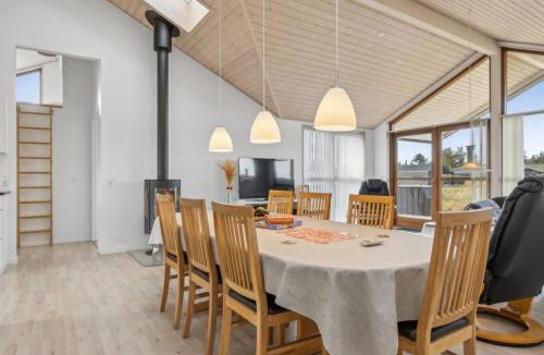 Hirtshals House | Holiday Home Finna - 1km from the sea by Interhome