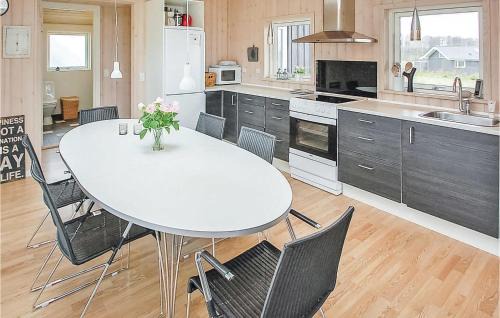 Flovt Strand House | Holiday Home Flovt Havevej Vi