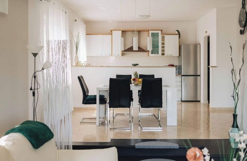 Vizinada Villa | Holiday home for 5 with private pool in Vižinada