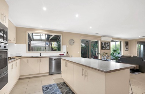 Drouin House | Holiday home for rentnn