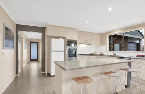 Drouin House | Holiday home for rentnn