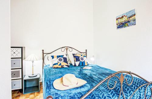 Le Chateau House | Holiday Home Les Coraux-16 by Interhome