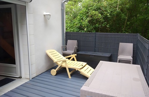 Civray-de-Touraine House | Holiday Home 'Gîte Des Caves' with Private Terrace, Wi-Fi and Air Conditioning