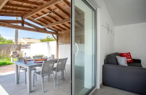 La Bernerie-en-Retz House | Holiday Home L'Effet Mer by Interhome