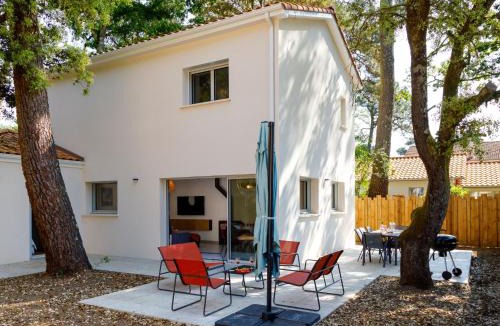 Saint-Brevin-les-Pins House | Holiday Home Ohana by Interhome